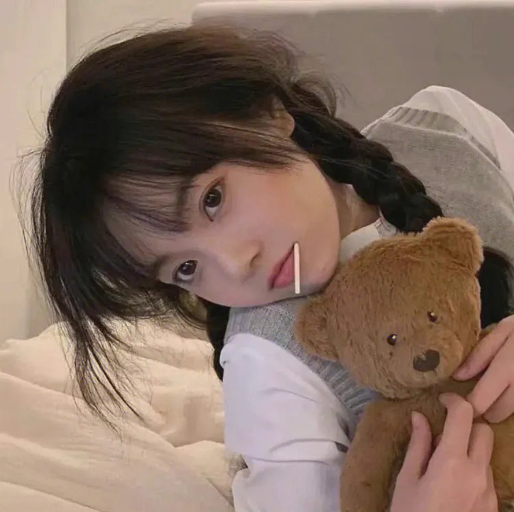 龙纹身的女鬼入镜